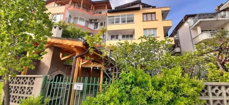 Family House Primorsko Apartment Exterior foto